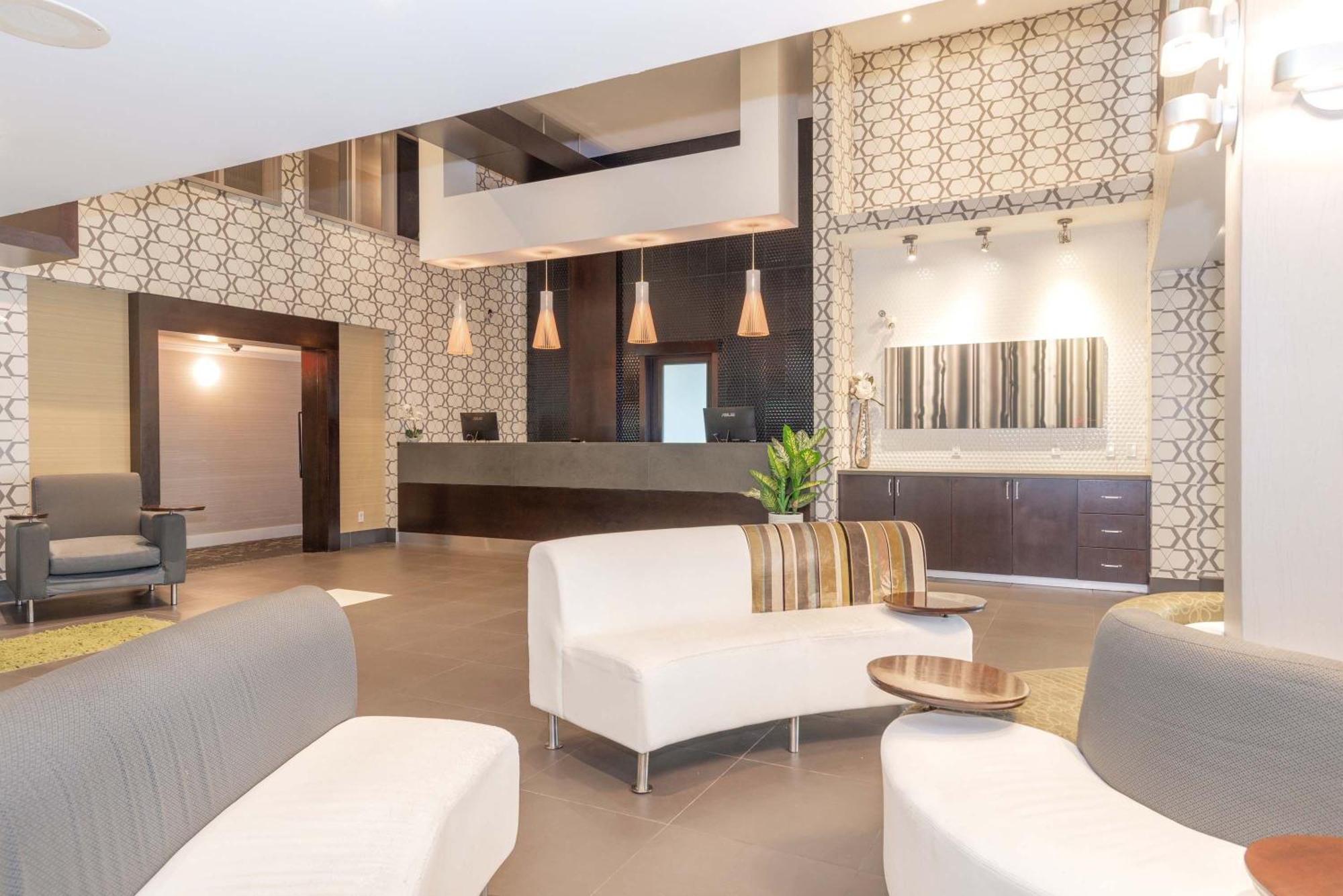 Sandman Hotel And Suites Abbotsford Exteriör bild