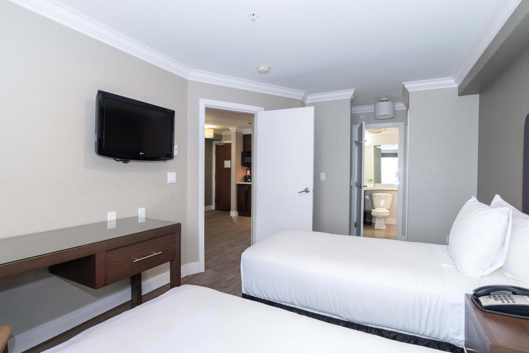 Sandman Hotel And Suites Abbotsford Exteriör bild